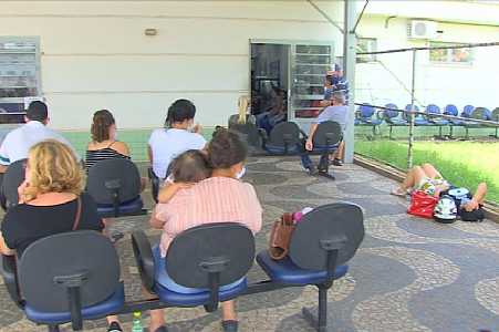 Pacientes com sintomas respiratórios lotam Unidades de Pronto Atendimento e relatam demora em Rio Preto