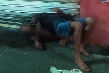 Ladrão tenta invadir e furtar pastelaria, mas fica entalado em porta