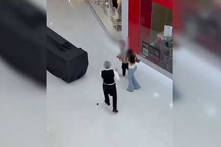 Funcionário de restaurante é agredido por cliente dentro de shopping em Rio Preto; vídeo