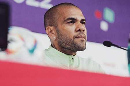 Daniel Alves pode ser julgado neste mês; relembre o que se sabe sobre o caso