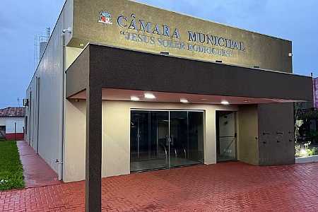 Após repercussão negativa, projeto para reajustar salário de prefeito em 114% é retirado de votação na Câmara de Bálsamo