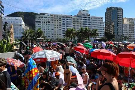 Show de Lady Gaga leva 2,1 milhões de pessoas para Copacabana