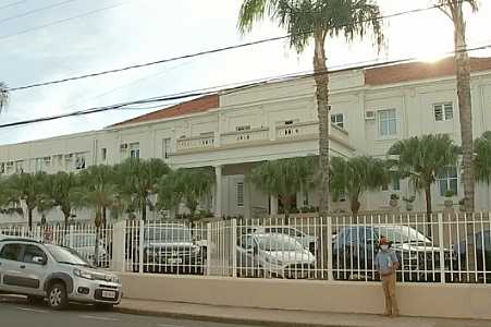 Homem internado após ser espancado foge de hospital, retorna para a UTI e morre no interior de SP