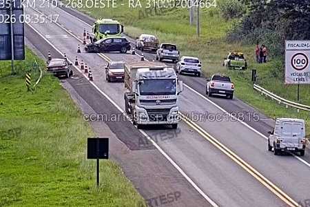 Motorista morre e outro fica ferido em colisão frontal em rodovia de Catanduva