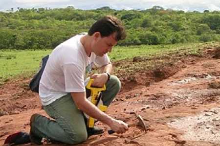 Descoberta de crocodilo de 80 milhões de anos em Fernandópolis é destaque em revista científica internacional