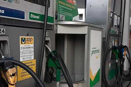 Preço do etanol cai em SP e sobe em 16 estados brasileiros, diz ANP