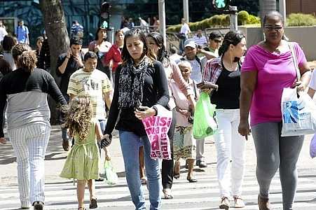 Um quinto da população feminina brasileira mora no Estado de SP, aponta levantamento
