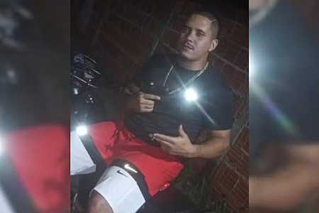 Homem suspeito de render família para roubar casa morre em confronto com policiais após fuga com carro de luxo