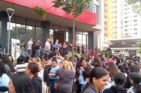Creches dispensam alunos das aulas após paralisação dos funcionários terceirizados em Rio Preto