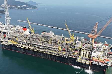 Governo mantém imposto de 12% sobre exportação de petróleo