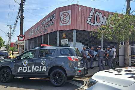 Homem é assassinado com tiros de fuzil em Rio Preto
