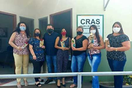 Prefeito Vaguininho e Primeira Dama Isa homenageiam as mulheres