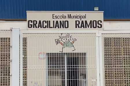 Sem salários, funcionários terceirizados que trabalham em creches municipais mantêm paralisação em Rio Preto