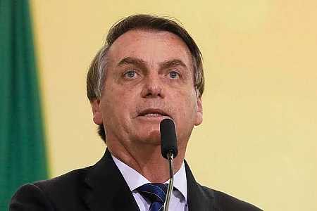 Bolsonaro diz que Brasil se saiu bem no enfrentamento da pandemia e afirma contar com as Forças Armadas em caso de qualquer imprevisto