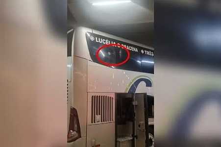 Homem é detido após dar tiro dentro de ônibus em Rio Preto