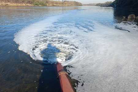 Laudo identifica contaminação de ferro, cobre e outros resíduos na água do Rio Grande no interior de SP