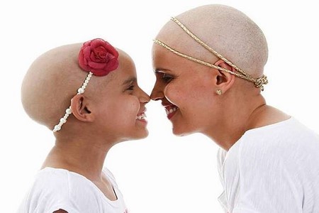 ´Perdi minha princesinha´, diz mãe de criança que morreu de câncer