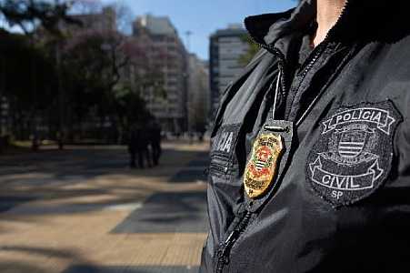 Polícia Civil prende 20 em operação contra quadrilha especializada em furto de cargas