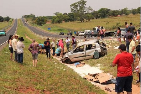 Dois morrem em capotamento na Euclides da Cunha, neste sábado