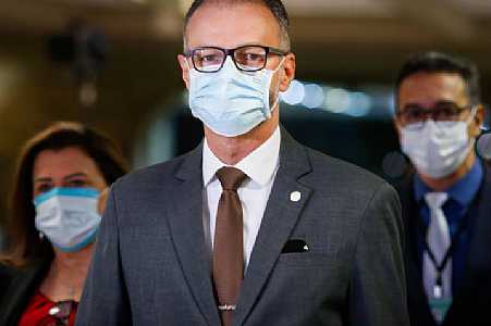 Barra Torres diz que seria melhor enfrentar pandemia com apoio de Bolsonaro