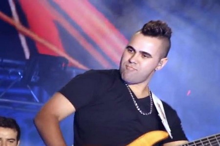 Baixista morre em acidente de ônibus da dupla Marcos & Belutti