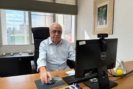 De office boy a diretor: veja as funções exercidas pelo funcionário número 1 de empresa ao longo de 76 anos de carreira no interior de SP