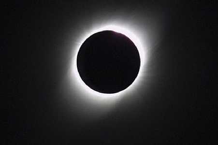 Eclipse solar total: saiba onde e quando poderá ser visto o fenômeno de 14 de dezembro no Brasil