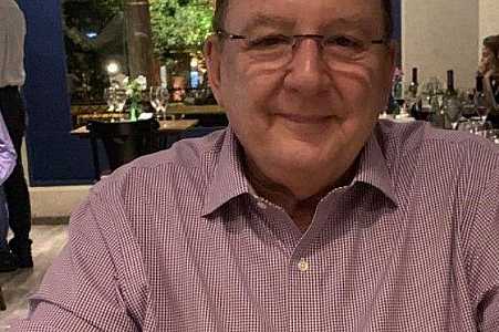 Cardiologista Oswaldo Tadeu Greco morre por complicações da covid-19