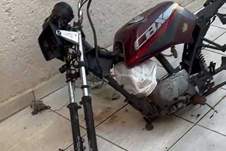 Polícia Militar flagra desmanche de motos em Rio Preto