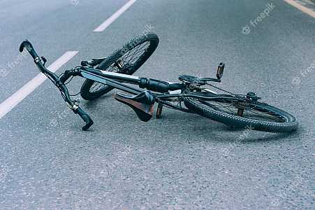 Criança morre atropelada por caminhão