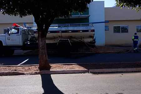 Secretaria da saúde de Palmeira dOeste e Sabesp  realizam lavagem especial no distrito de Dalas