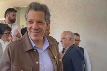 Haddad afirma que SP é estado ´mais afetado pelo tarifaço do Trump´ e diz esperar que Tarcísio reavalie apoio aos EUA