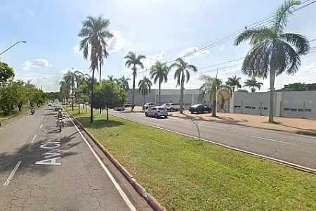 Motociclista fica em estado grave após bater em coqueiro no interior de SP