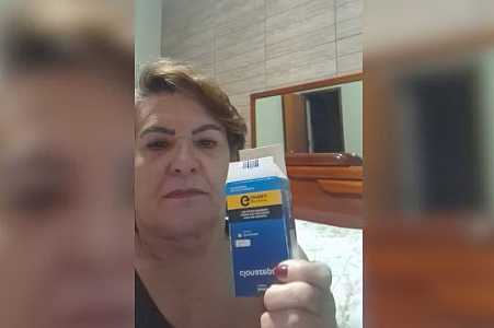 Professora que largou cargo em escola pública diz conseguir dormir à base de remédio controlado após agressão de alunos: ´Às vezes choro´
