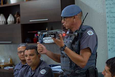 PM vai usar drones para reforçar segurança em escolas no interior de SP