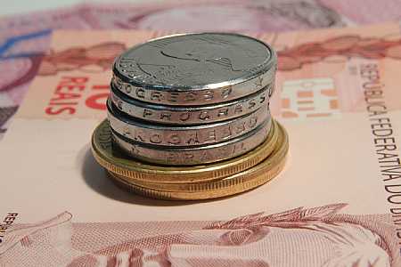 Ministério da Economia eleva projeção de alta do PIB de 3,20% para 3,50%