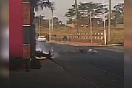 VÍDEO: Motociclistas morrem ao baterem de frente em avenida de José Bonifácio no interior de SP