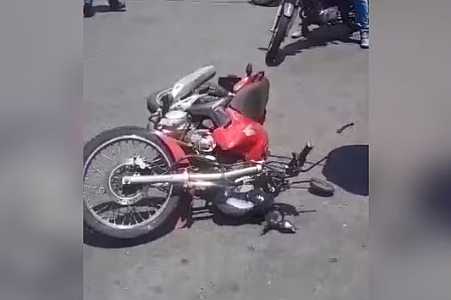 Serralheiro morre ao bater motocicleta na lateral de carro em Araçatuba