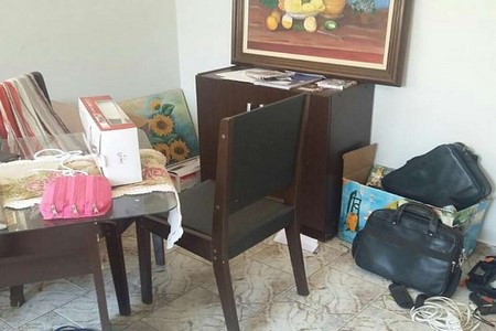 Ladrões furtam eletrônicos e dinheiro após invadir casa em Votuporanga