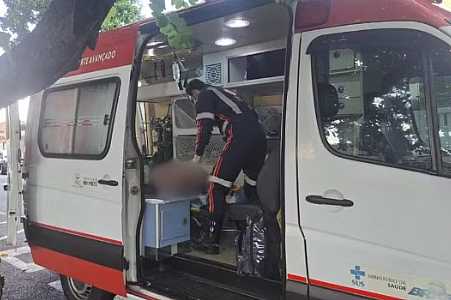 Homem em situação de rua morre após dar entrada em hospital com 95% do corpo queimado e marcas de pauladas no interior de SP