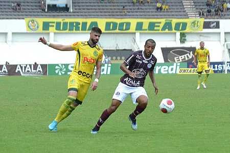 Mirassol perde e sai do Paulistão
