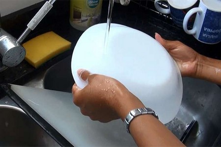 Saiba como economizar água no banho