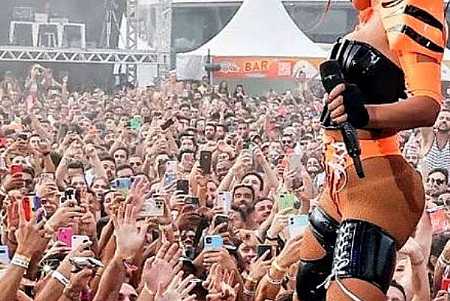 Sem eventos públicos, cidades terão festas privadas de carnaval
