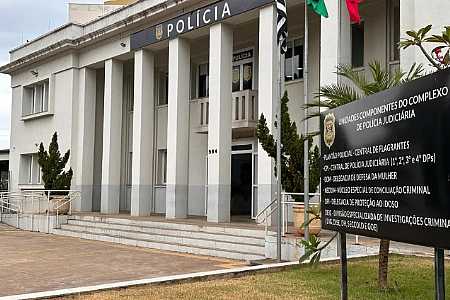 Mulher é presa suspeita de assassinar o marido com tiro na cabeça em Araçatuba