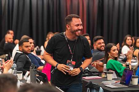 Agência Elegis consolida novo posicionamento, amplia atuação e passa a atender em novo endereço