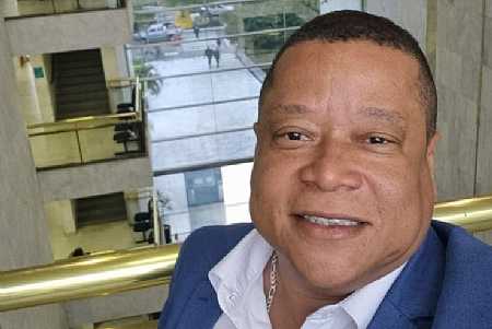 Cleber Rocha, membro diretor da UBAM, homenageia o ex-deputado e empresário Vadão Gomes por gesto solidário que salva vidas