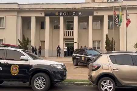 Homens são baleados e criança fica ferida após estilhaço atingir o pé dela em Araçatuba
