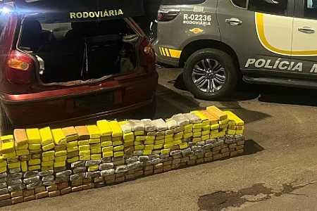 Homem é preso com 220 kg de maconha em carro na SP-300 em Andradina