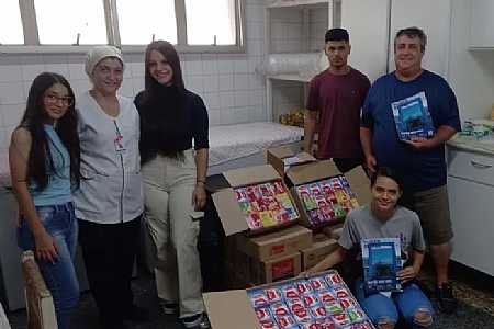 Escola estadual de Paranapuã doa mais de 2mil gelatinas para Santa Casa de Jales