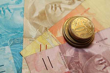 PIB pode crescer 1,6% com redução de IR para empresas, indica estudo